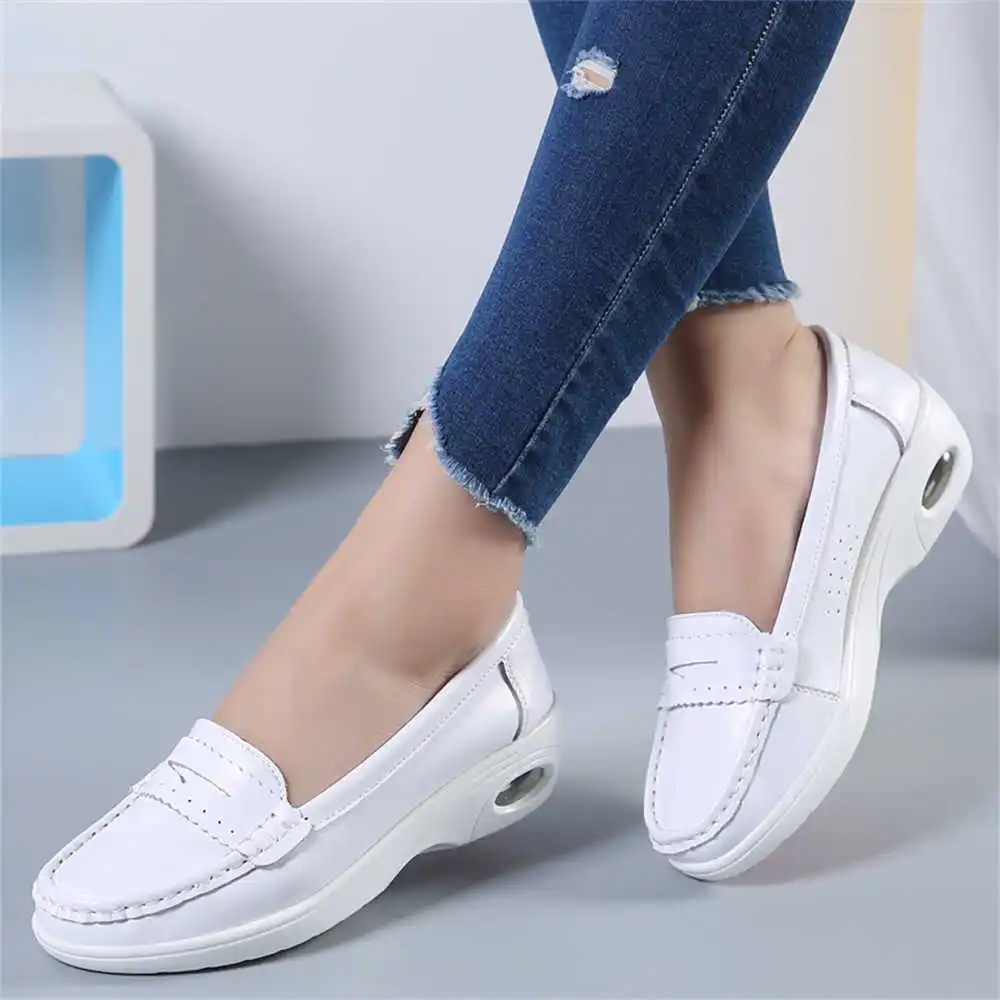 Thick Sole Slipon White Traine - Women'S Accessories Famous Footwear recension och pris
